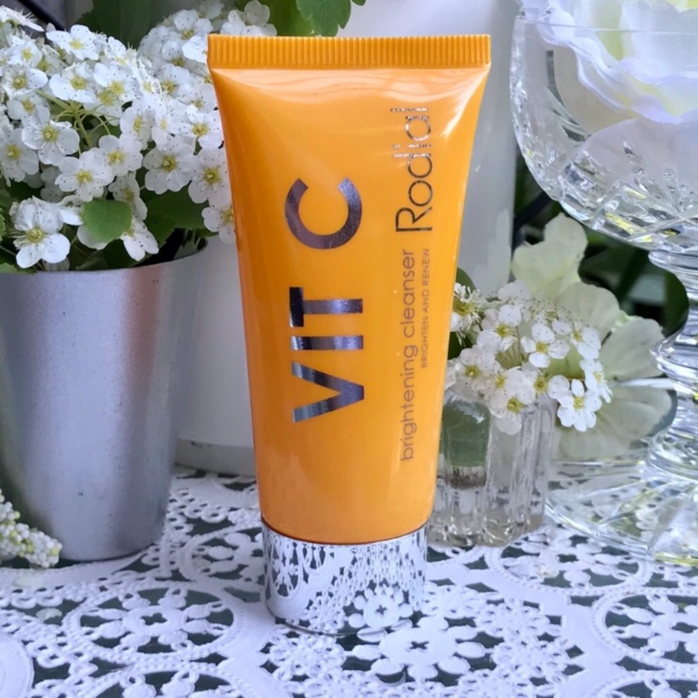 🟢3/$19! Rodial MINI Vit C Brightening Cleanser 20 ml BRAND NEW Sealed Under Cap